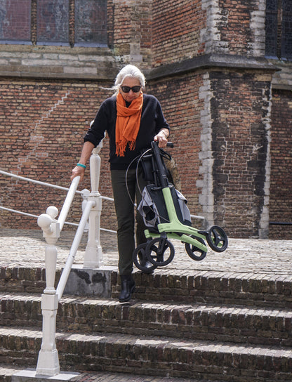 Rollz Air Lightweight Carbon Fiber Rollator Walker – alternate view 2