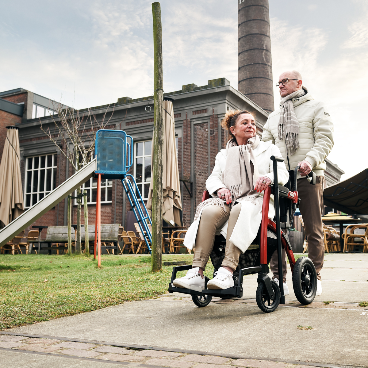 Rollz Motion Performance All-Terrain Rollator Walker – alternate view 23